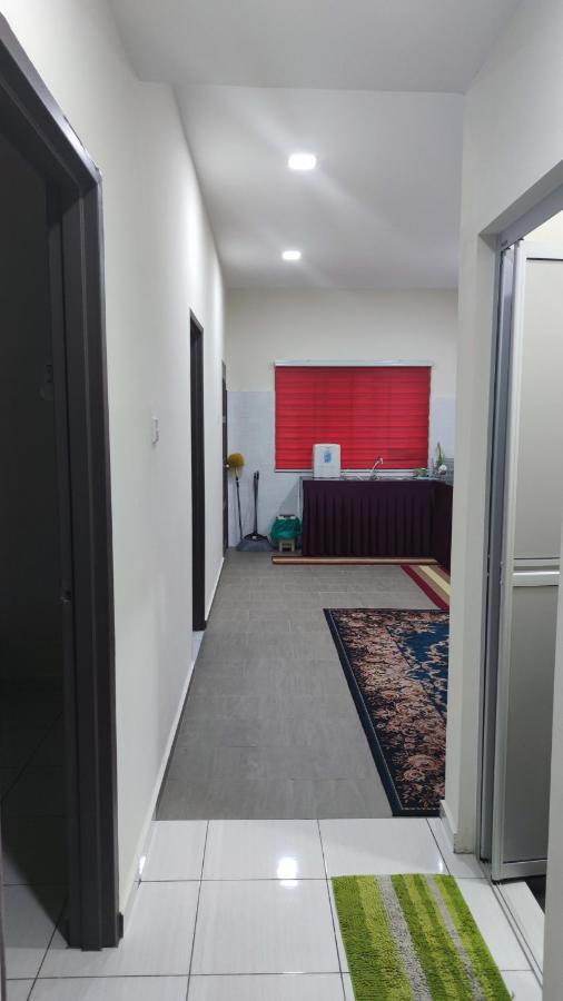 Home Stay Adams Pasir Gudang Bagian luar foto